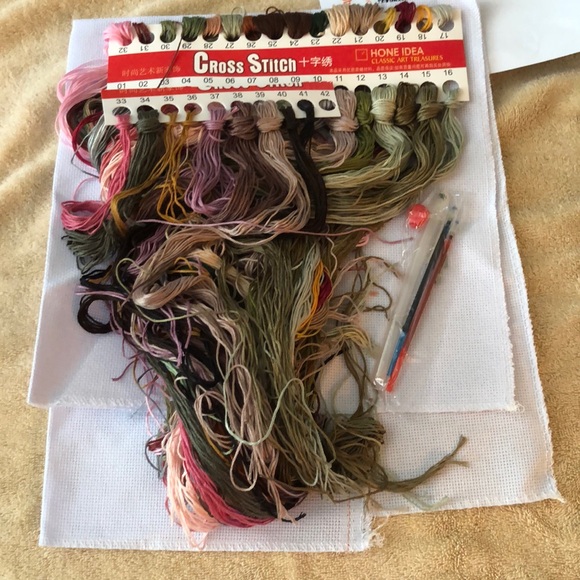 New in Package Golden Panna 44x58cm Counted Cross Stitch Kit - Picture 6 of 6